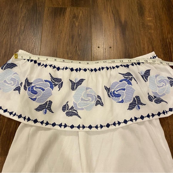Off the shoulder floral embroidered top flowy white blue size medium boho - Picture 8 of 12